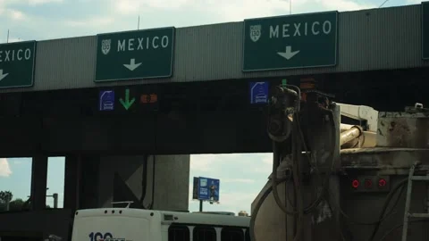 Terminal Mexico 動画素材 237200510