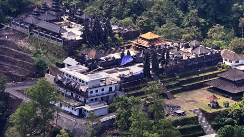 Terraced Pavilions And Split Gates Of Pura Pasar Agung Hindu Temple On Mount Vídeo Stock 347329327