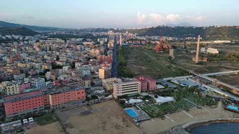 Via terracina ed area e italsider, fuorigrotta, napoli Video stock 208087122