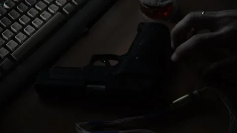 Terrosit is preparing to commit diversion 库存影片 134943218