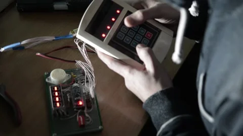 Terrosit is preparing to commit diversion 库存影片 134943229