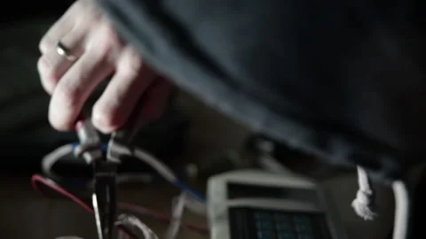 Terrosit is preparing to commit diversion 库存影片 134943316