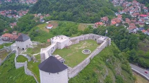 Tesanj castle flying around03 Stock Footage 103100906
