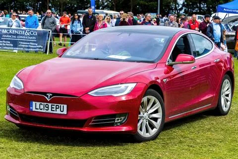 Tesla Model S 100D - 2019. Stockfoto's