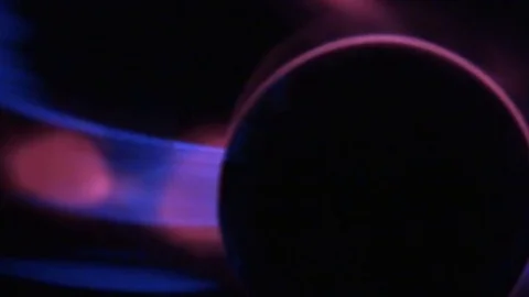 Tesla plasma ball with a hand on it full hd 스톡 동영상 74608584