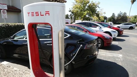 Tesla SuperCharger 2 Video stock 97914516