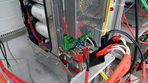 Test benches in the laboratory for the production of microprocessor-based Stockbeeldmateriaal 105288217