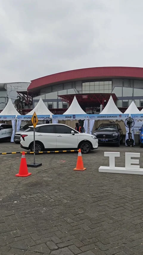 Test drive Stock Footage 323776551