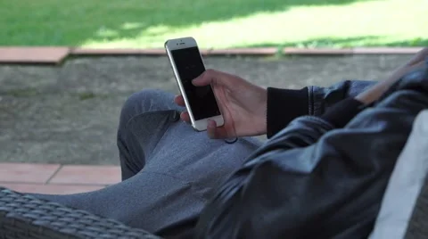 Test ringer Iphone Vídeos de archivo 67858365