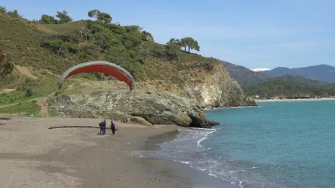 Test run of parachute on the beach Stock Footage 128269509