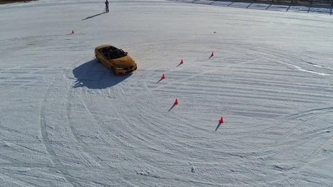 Testing Automobile Engine and Tyres Tires Slipping in Extreme Snow Winter Video stock 112646225