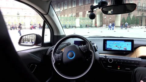 Testing driverless cars without a safety driver in the driver position 스톡 동영상 151758613