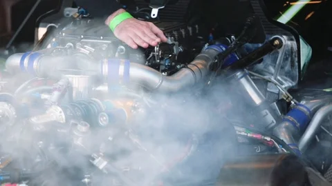 Testing the engine unmounted, starting the engine Stock Footage 108581063