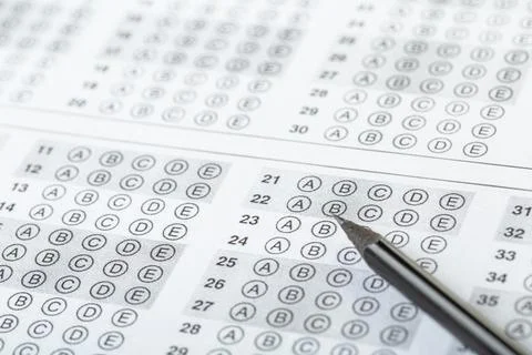 Testing in exercise and exam paper. computer sheet with pencil in school test Foto stock