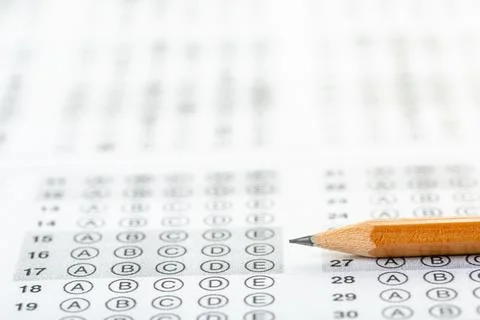Testing in exercise and exam paper. computer sheet with pencil in school test Foto stock