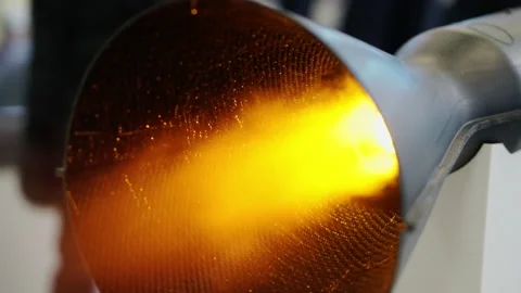 Testing of the latest composite refractory materials. Stock-Footage 153320007