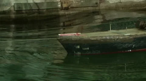 Testing the model of a ship in the pool. Video stock 11293799