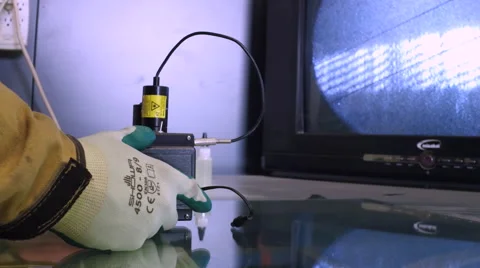 Testing structural integrity of glass in factory Video stock 68188344