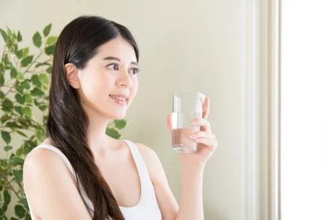 Tests show drinking water is polluted hard to pinpoint the source Stockfoto's