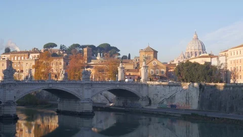 Tevere Tiber river Vídeos de archivo 77191749