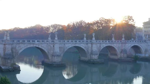 Tevere Tiber river Vídeos de archivo 77192437