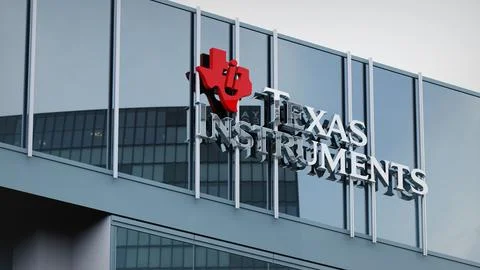 Texas Instruments Stock data presented on the logo of the office facade Stock Photos