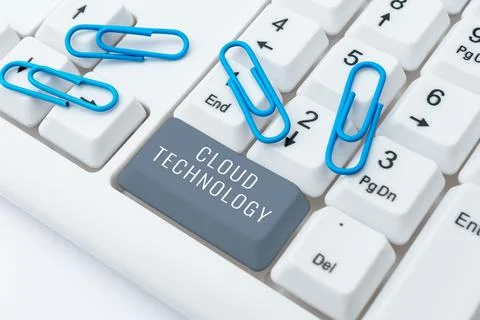 Text caption presenting Cloud Technologystoring and accessing data and programs Foto stock