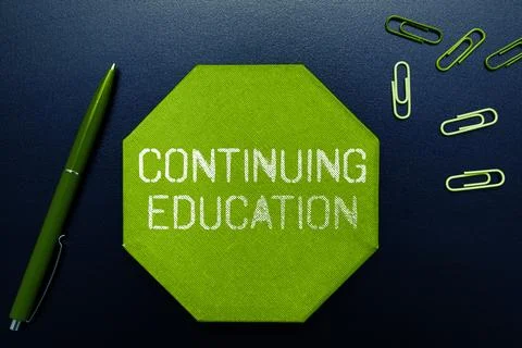 Text caption presenting Continuing Education. Concept meaning Continued Learning 库存照片