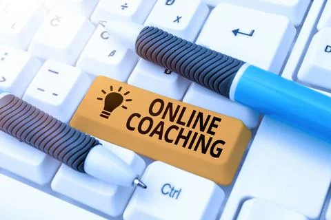 Text caption presenting Online Coaching. Business showcase Learning from online Fotos de archivo
