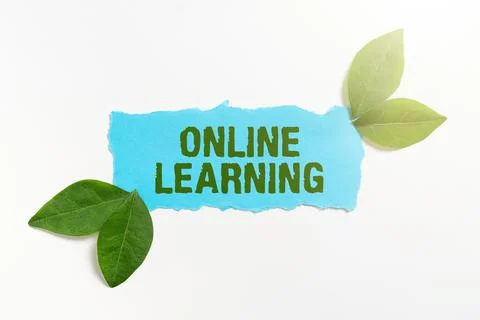 Text caption presenting Online LearningLarning with the assistance of the Stockfoto's