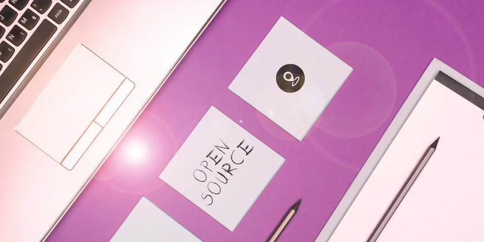 Text caption presenting Open Source. Business idea denoting software which 스톡 사진