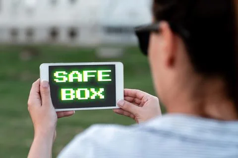 Text caption presenting Safe Box. Word Written on A small structure where you 스톡 사진