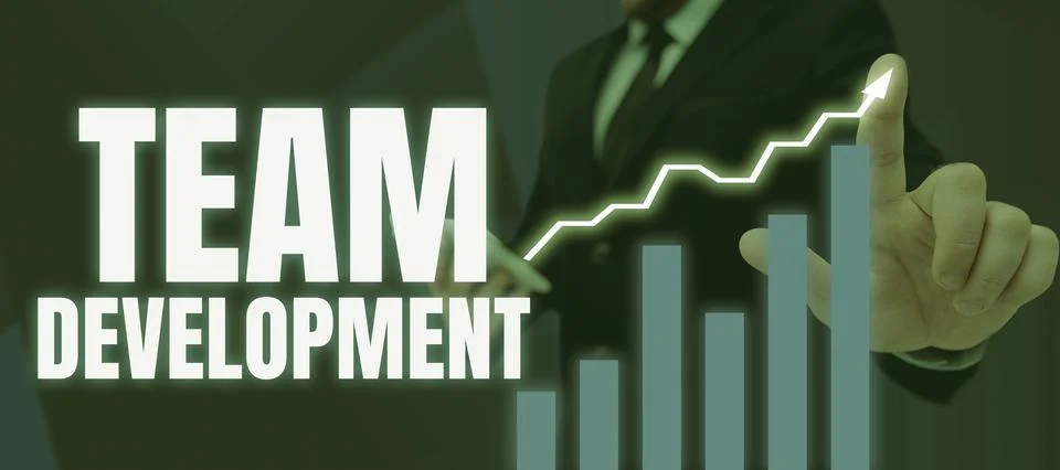 Text caption presenting Team Developmentlearn why and how small groups change 스톡 사진