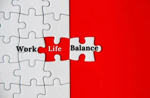 Text on missing jigsaw puzzle - Work life balance. Business concept Stockfoto's