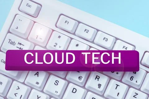 Text showing inspiration Cloud Tech. Business approach storing and accessing Foto stock