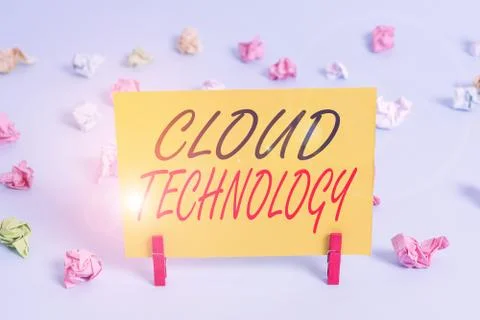 Text sign showing Cloud Technology. Conceptual photo on deanalysisd availability Foto stock
