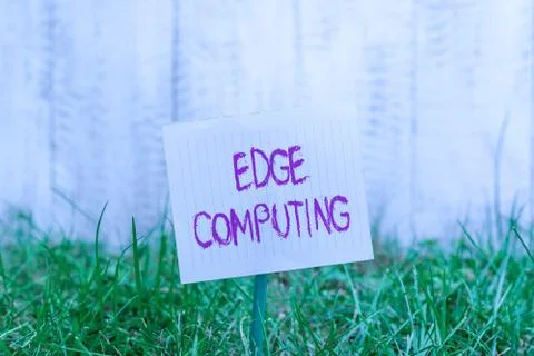 Text sign showing Edge Computing. Conceptual photo practice of processing data Foto stock