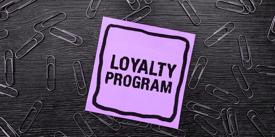 Text sign showing Loyalty Program. Word Written on marketing effort that provide Fotos de archivo