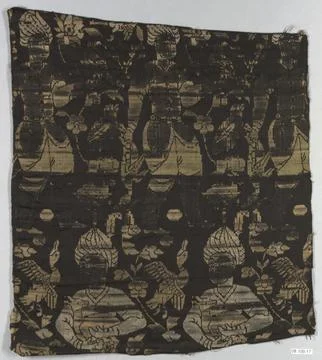 Textile Fragment first half 16th century This silk lampas fragment is decor.. Stockfoto's