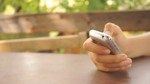 Texting on cell phone 스톡 동영상 27394449