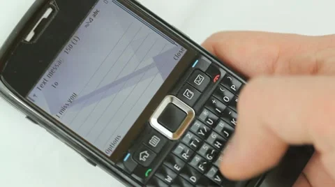 Texting a love message Vidéo 8920898