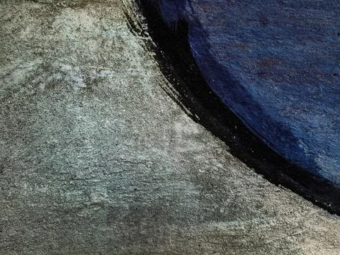 The texture of an old gray concrete wall with a drawn semicircle painted ov.. Stock Photos