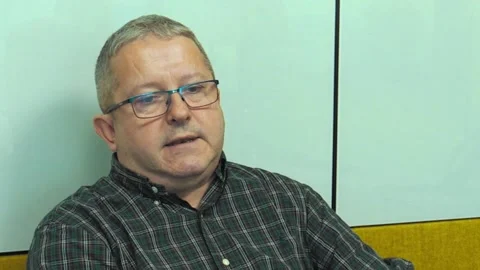 TfL suicide prevention programme: New scheme helps cut deaths on London Stock Footage 148651413