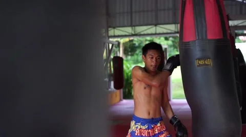 Thai boxer. Muaythai training Stock Footage 60782536