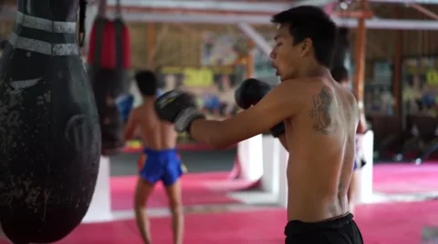 Thai boxer. Muaythai training Stock Footage 60782642