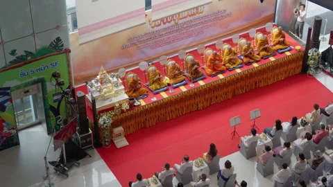 Thai Buddhist Monks Pray &amp; Chant On Stage, Crowd Prays, Indoor Ceremony Festival Видео 247589882
