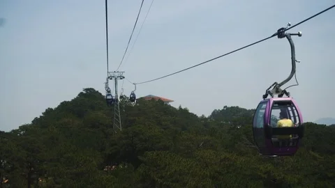 Thai cable car 4k Stock Footage 132168682