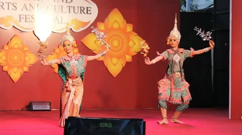 Thai classical dance show by a couple (man and woman). Stock Footage 10821661