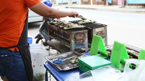 Thai Dessert Made From Banana And Glutinous Rice 스톡 동영상 30341853