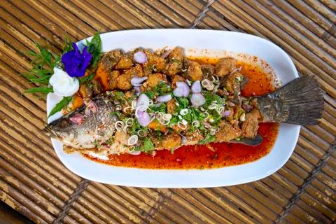 Thai dishes made from fried snapper Stock Photos